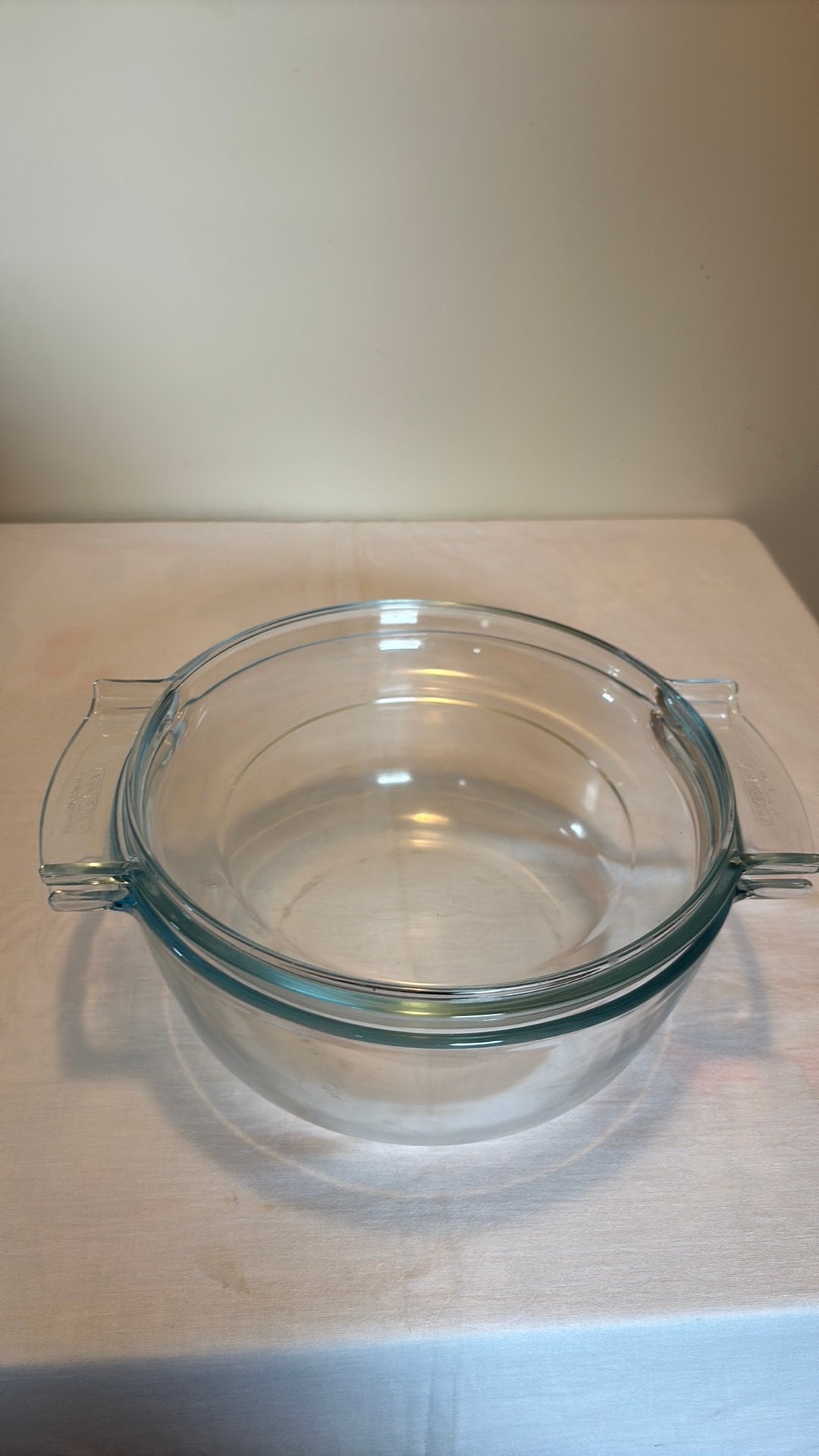 Pyrex overschaal 22 cm, Ophalen of Verzenden, Gebruikt, Overige materialen, Pot, Bus of Blik