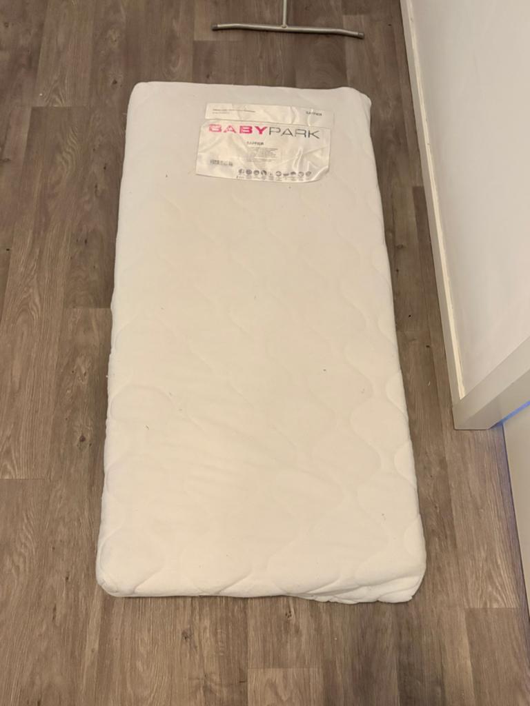 GRATIS matras voor ledikant, Ophalen, Zo goed als nieuw, Eenpersoons, Matras