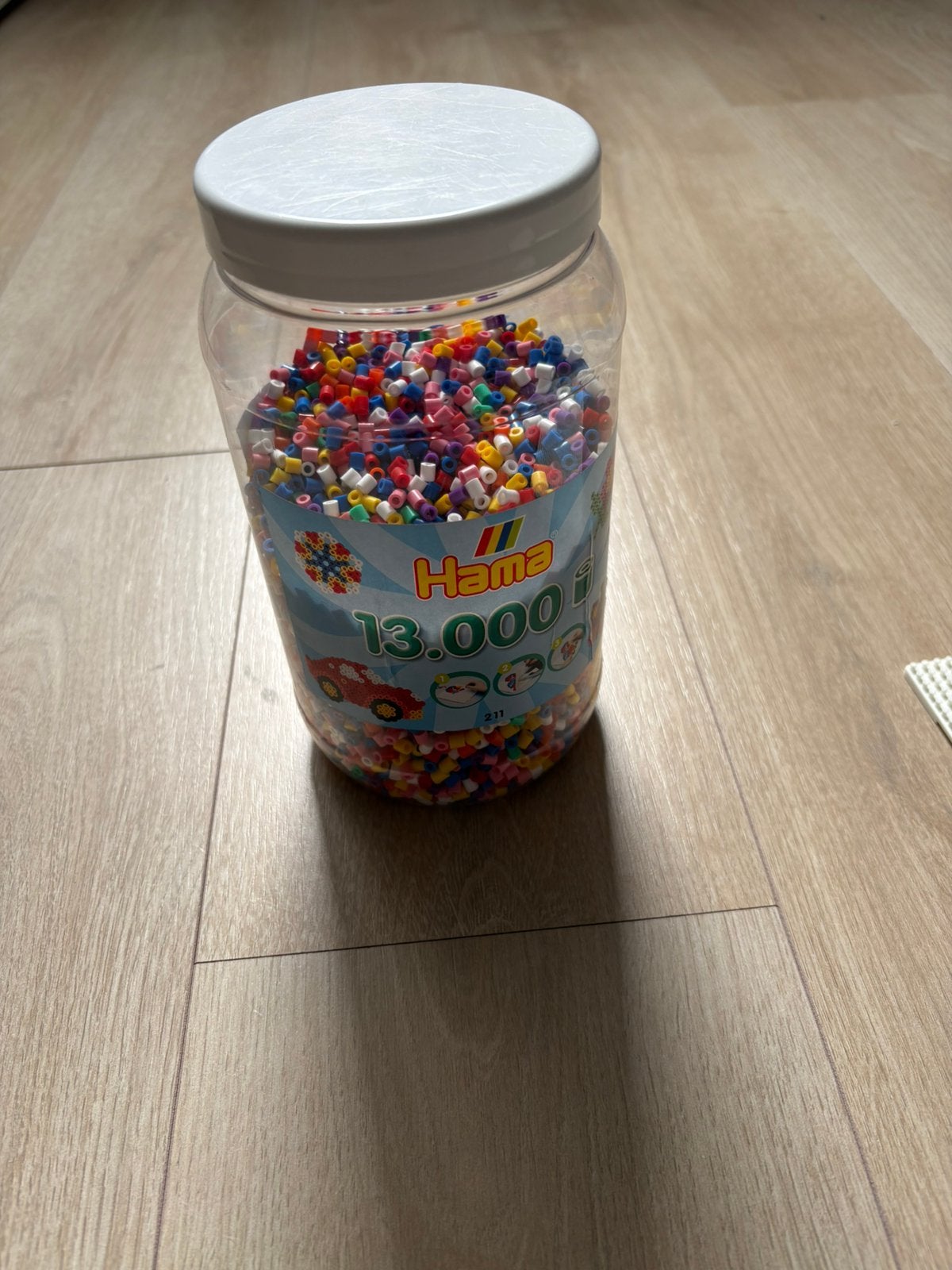 Hama strijkkralen, Overige thema's, Meerkleurig, Ophalen of Verzenden, Zo goed als nieuw