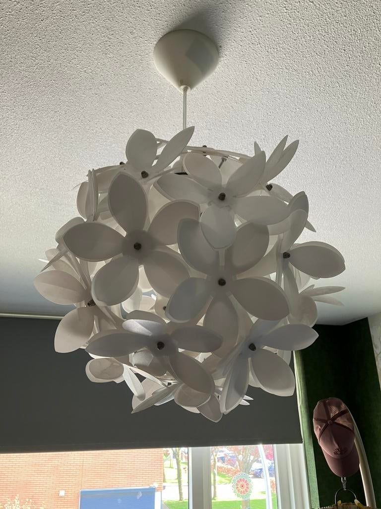 Witte bloem plafond lamp karwei, Ophalen, Zo goed als nieuw, Kunststof, Landelijk
