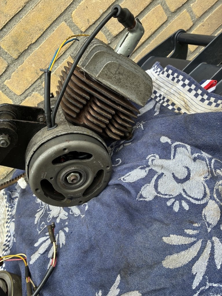 Batavus /Berini /Suzuki / Anker Laura M48, Fietsen en Brommers, Brommeronderdelen | Oldtimers, Ophalen, Gebruikt, Blok, Batavus