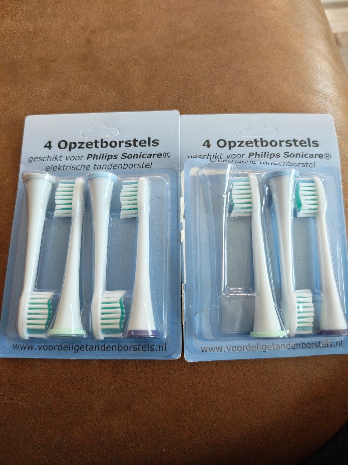 Beurer elektrische tandenborstel met 7 opzetborstels, Ophalen of Verzenden, Zo goed als nieuw, Mondverzorging