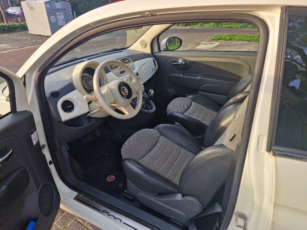 Foto 9 van Fiat 500C 1.2 AUT C 2010 Wit
