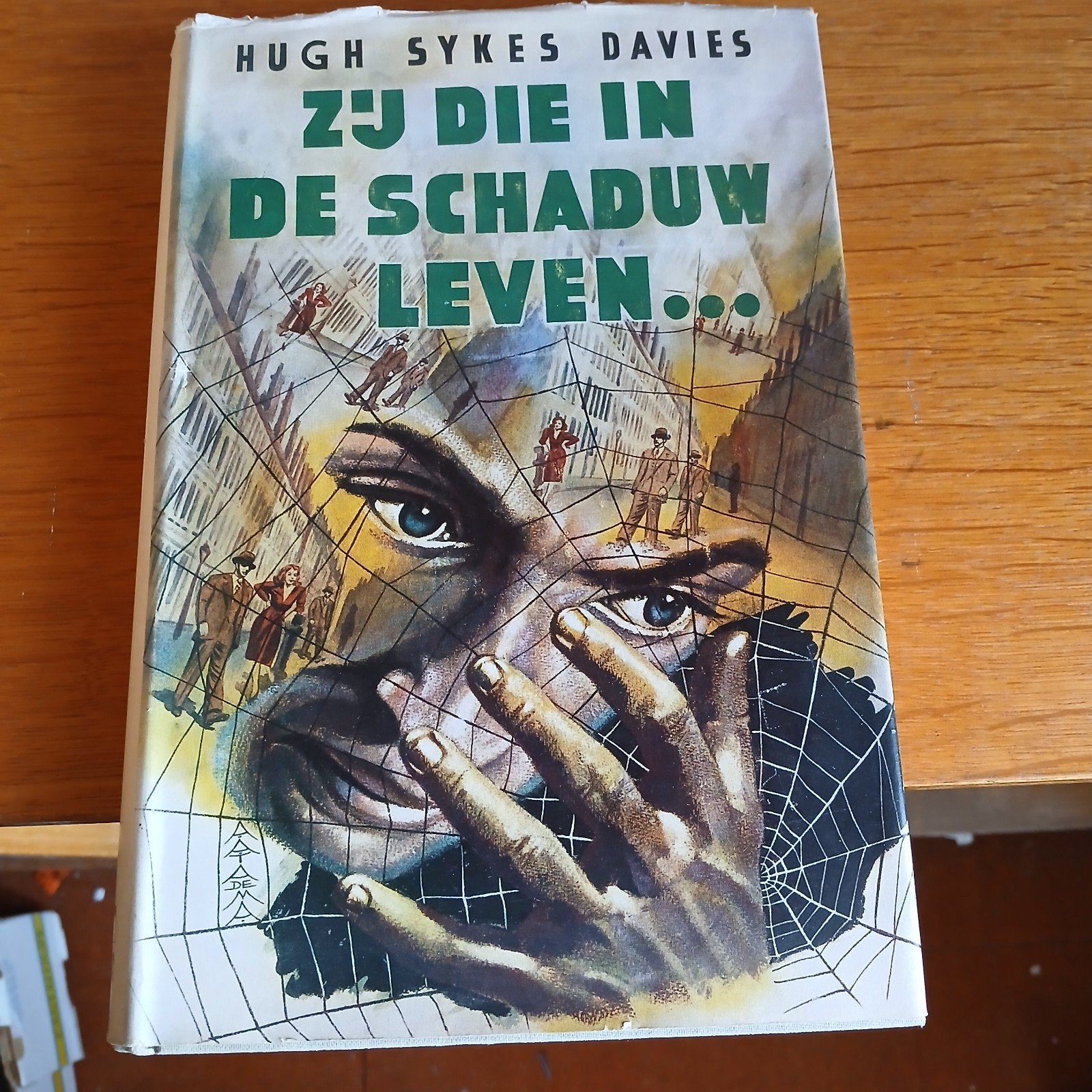 Zij, die in de schaduw leven... - Hugh Sykes Davies, Ophalen of Verzenden, Gelezen, Hugh Sykes Davies, Nederland