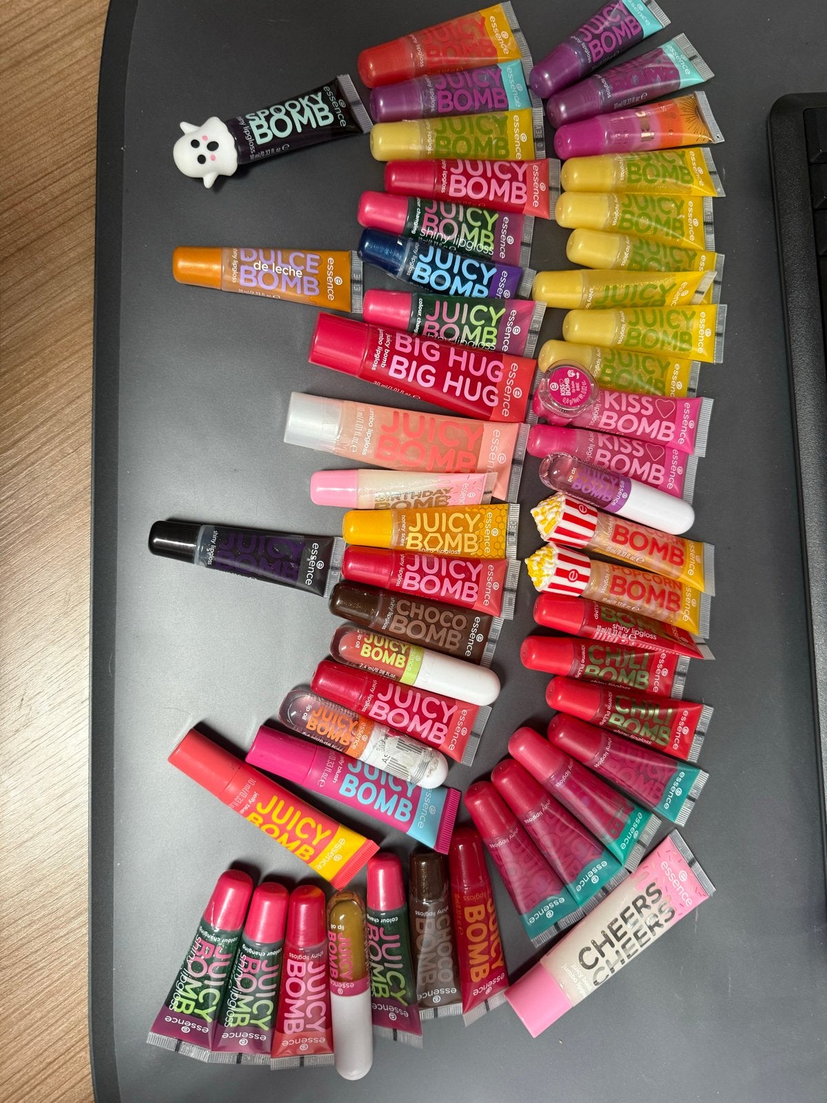 Mystery pakket 1: Essence Juicy Bomb Lipgloss Collectie, Sieraden, Tassen en Uiterlijk, Uiterlijk | Cosmetica en Make-up, Nieuw