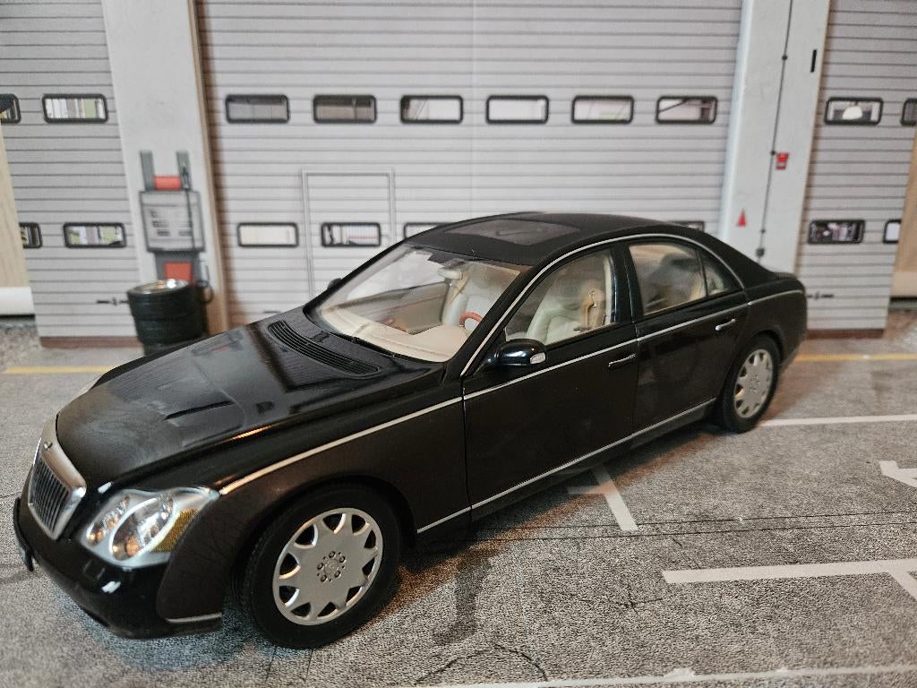 Autoart Maybach 57 1997 1/18 in ovp, Hobby en Vrije tijd, Modelauto's | 1:18, Gebruikt, Auto, Autoart, Ophalen of Verzenden