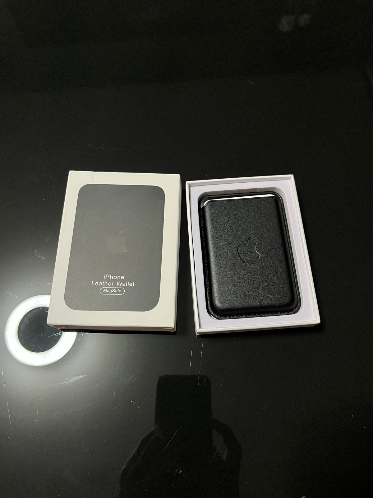 Apple iPhone Leren Portemonnee met MagSafe - Zwart, Sieraden, Tassen en Uiterlijk, Zwart, Zo goed als nieuw, Leer, Ophalen