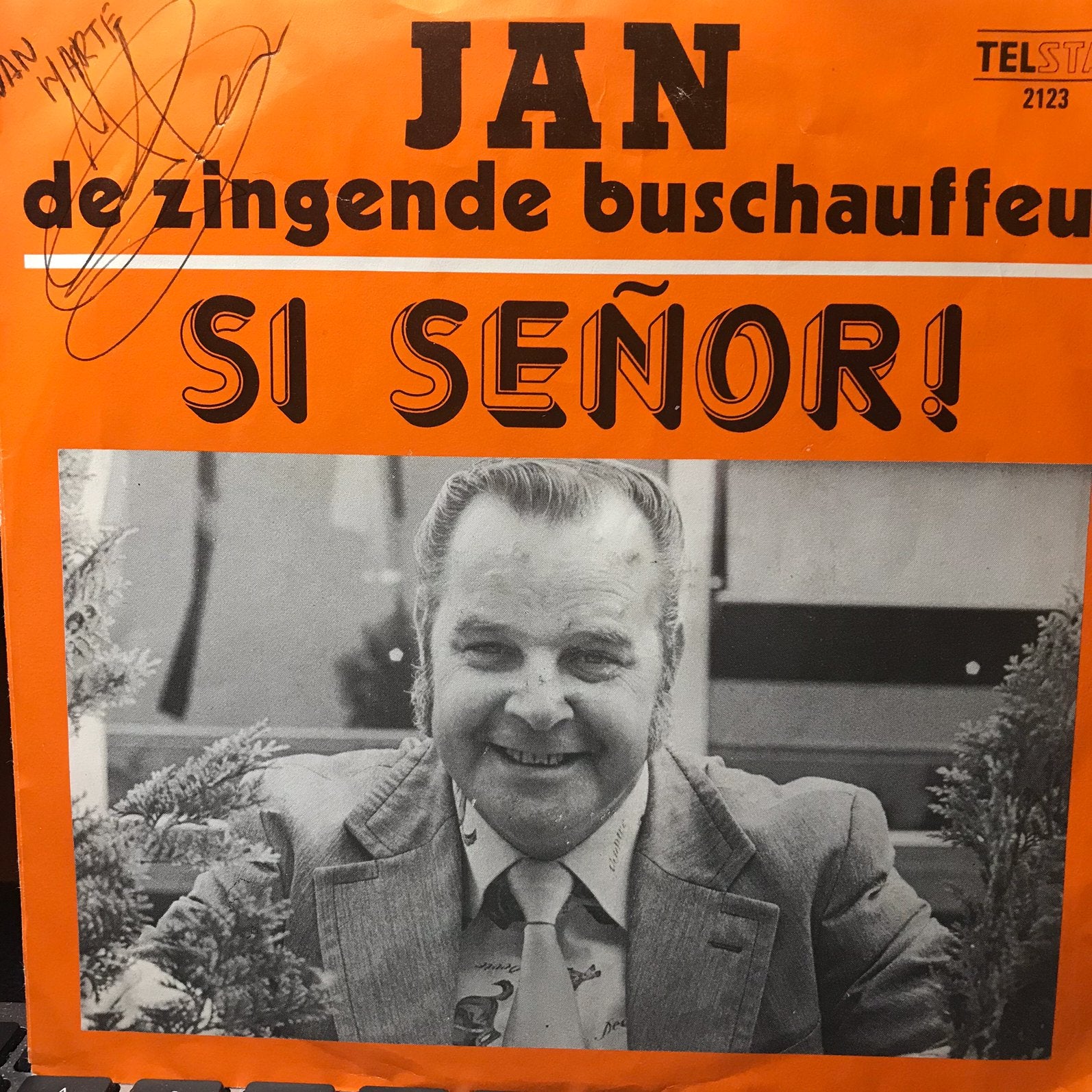 Jan de zingende buschauffeur (gesigneerd) - Ik ben de…, Ophalen of Verzenden, Zo goed als nieuw, Nederlandstalig