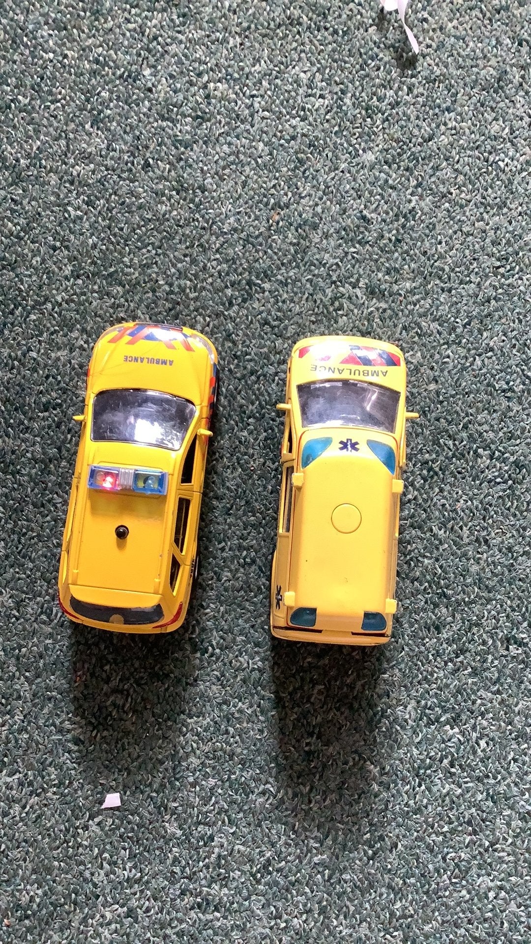 Ambulance voertuig, Ophalen of Verzenden, Zo goed als nieuw