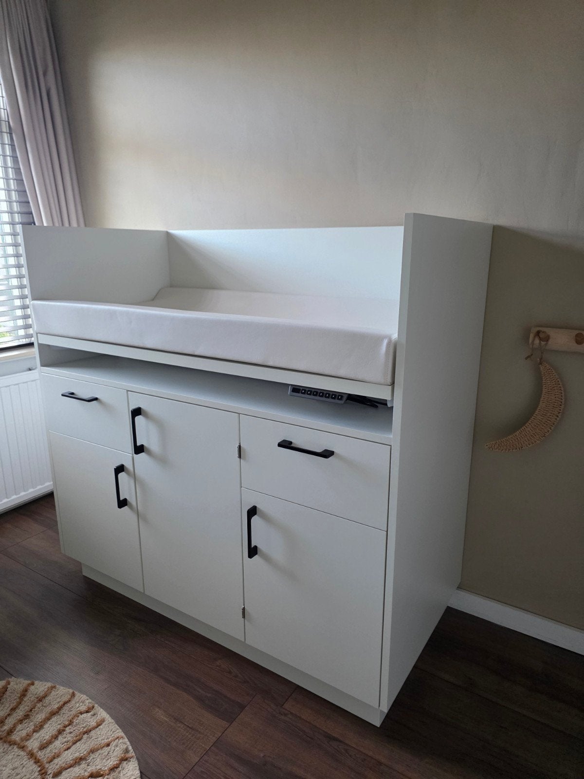 Verstelbare Commode met Opbergruimte en Voetruimte, 50 tot 70 cm, Ophalen of Verzenden, 100 cm of meer, Voetruimte