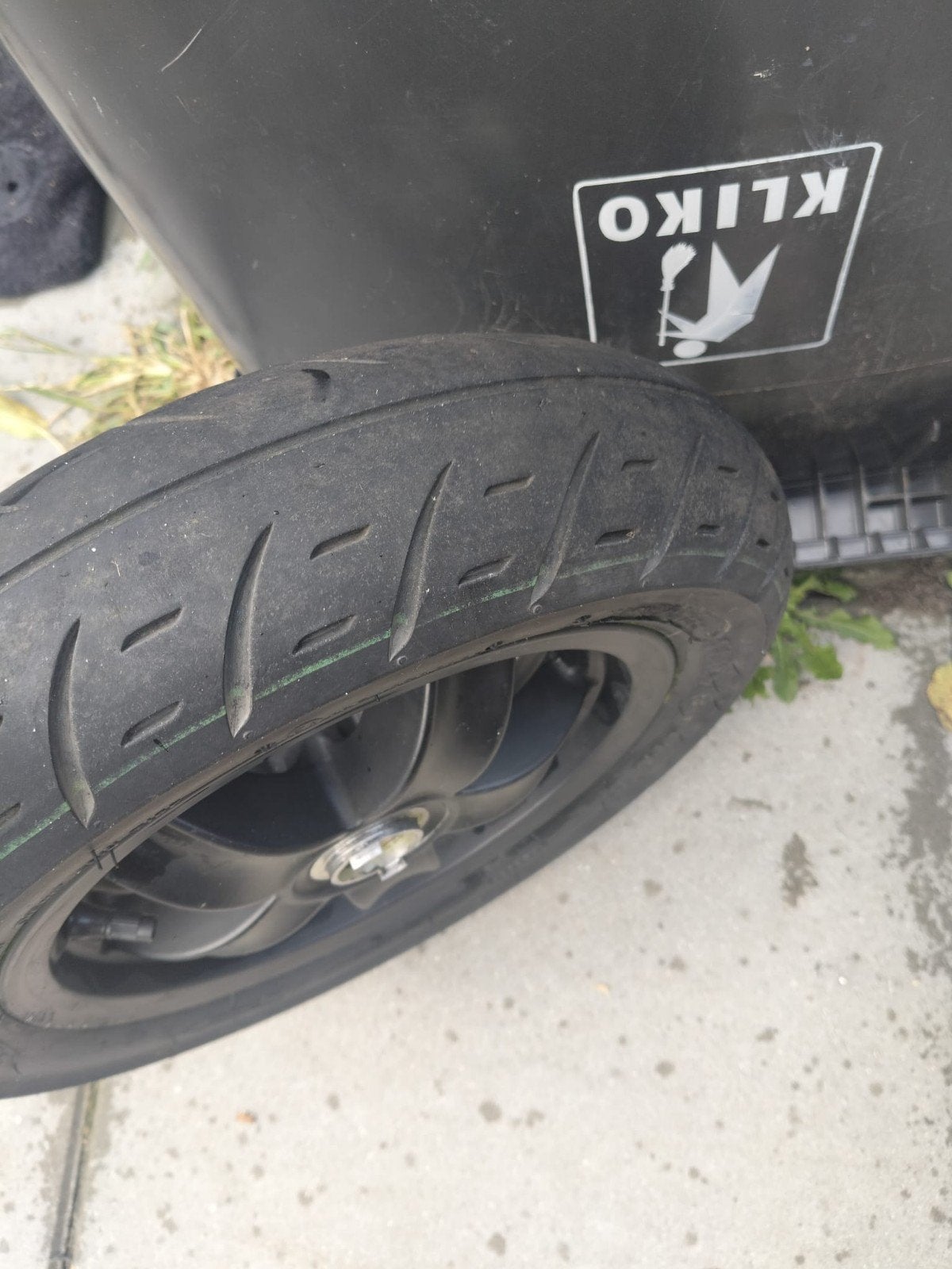 Piaggio Zip zwarte voorwiel met zo goed als nieuwe band, Ophalen of Verzenden, Zo goed als nieuw, Overige typen, Piaggio