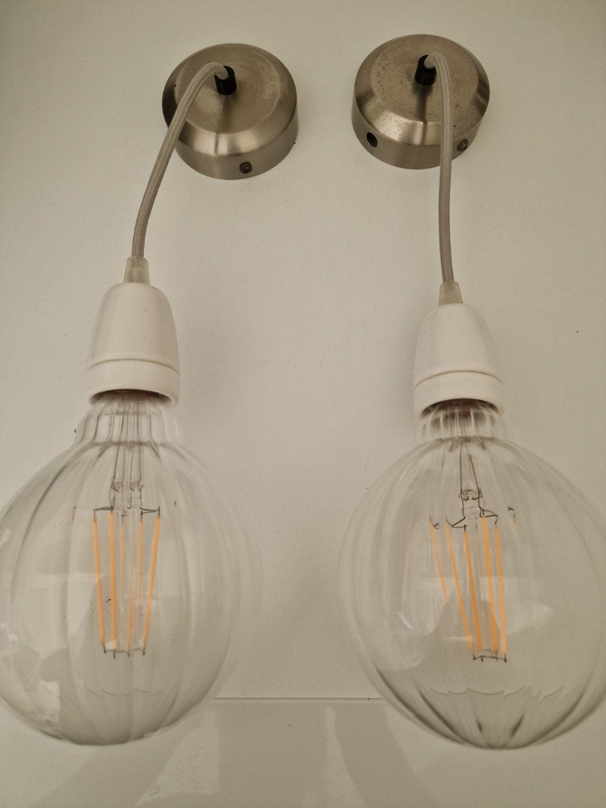 Set van 2 glazen hanglampen met LED lampen, Ophalen, Zo goed als nieuw, Glas, E27 (groot)