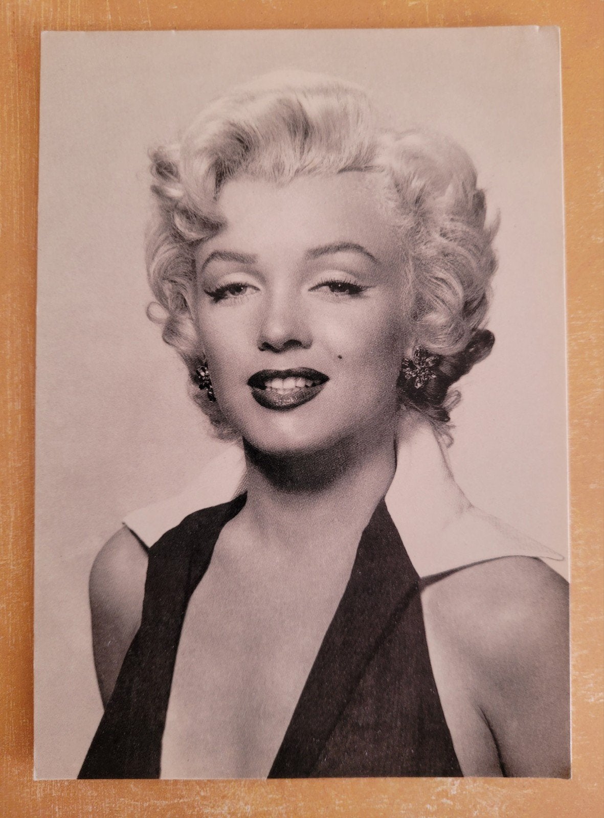 Marilyn Monroe - Ansichtkaart, Verzamelen, Ophalen, Zo goed als nieuw, Foto of Kaart