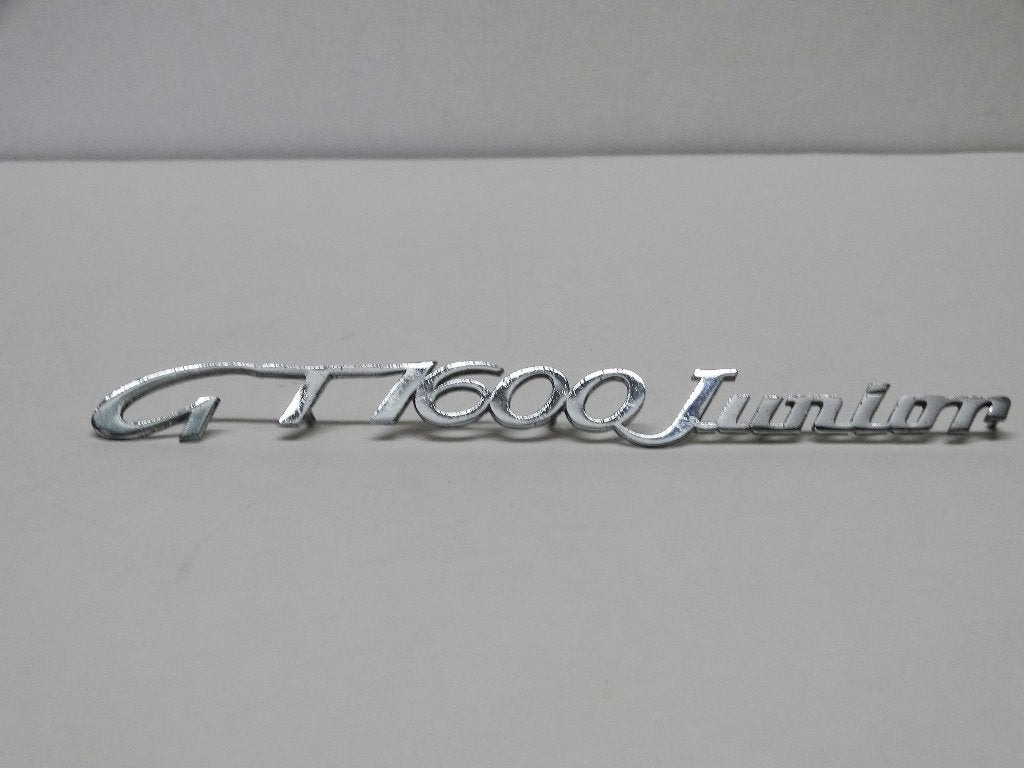 Alfa Romeo bertone GT1600 junior embleem, Ophalen of Verzenden, Gebruikt, Alfa Romeo
