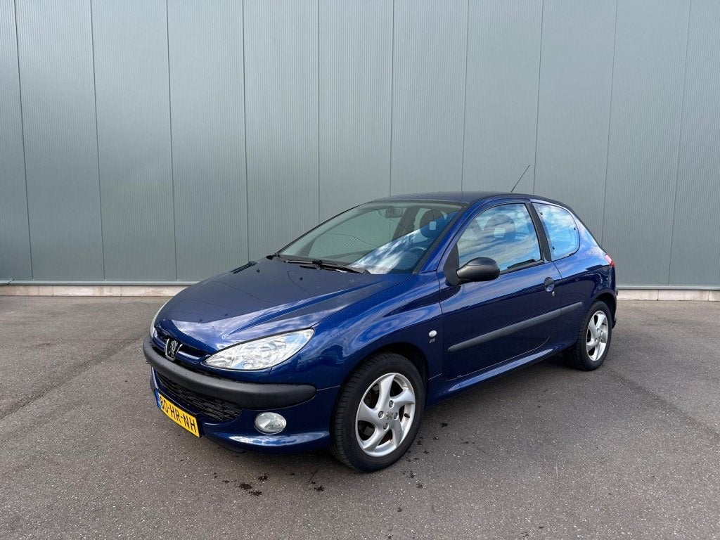 Peugeot 206 1.6-16V XS (bj 2001), 40 €/maand, Blauw, Bedrijf, Handgeschakeld