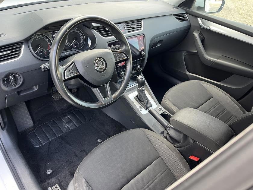 Skoda Octavia Combi 1.6 TDI Greentech Ambition Business, Auto's, Dealer onderhouden, Gebruikt, Euro 6, 4 cilinders