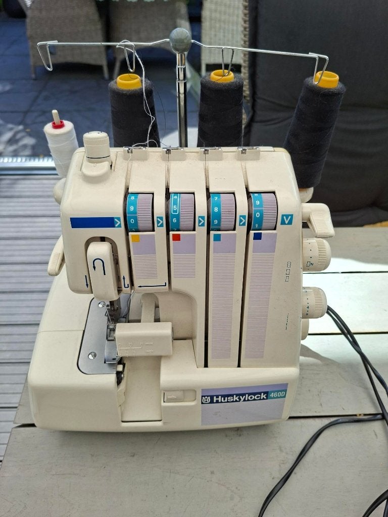 Lockmachine Husqvarna 460D, Ophalen, Gebruikt, Lockmachine, Husqvarna