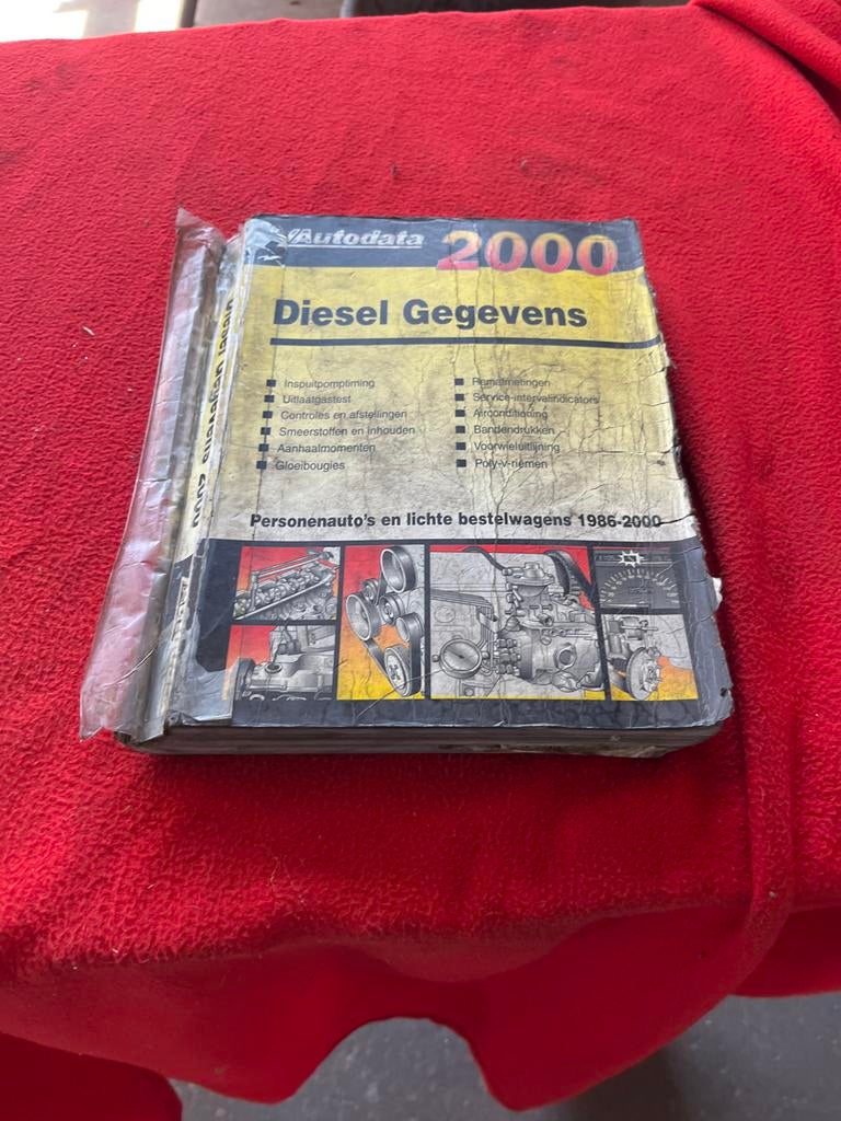 Autodata 2000 Diesel Gegevens Personenauto's 1986-2000, Ophalen of Verzenden