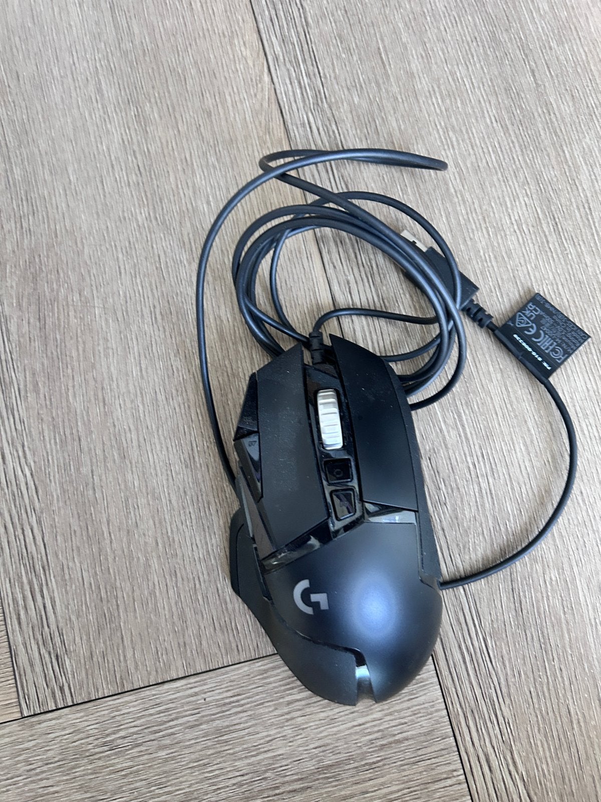Logitech G502 HERO Bedrade Gaming Muis, Rechtshandig, Muis, Gebruikt, Gaming muis