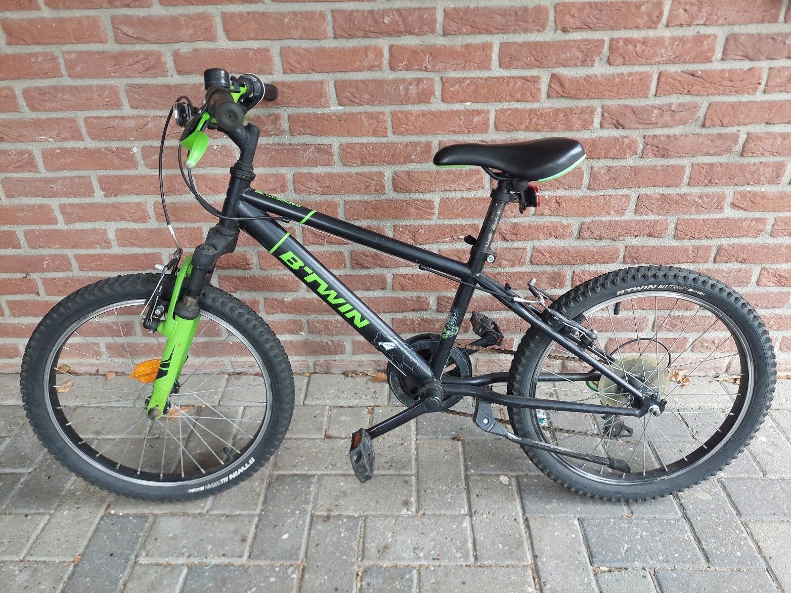 B'Twin jongensfiets 20 inch met 6 versnellingen, Fietsen en Brommers, Ophalen, Gebruikt, Overige merken, Versnellingen