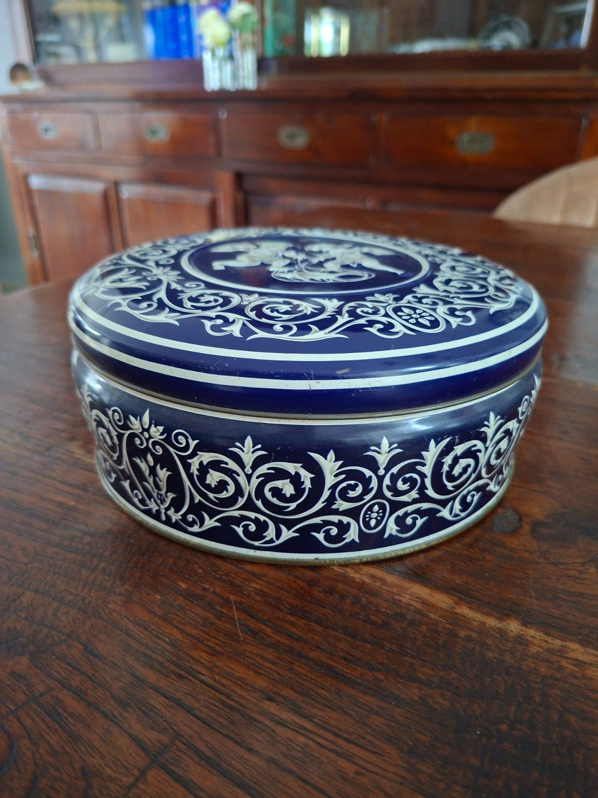 Vintage Koektrommel Blauw/Wit met Cherubijnen, Ophalen of Verzenden