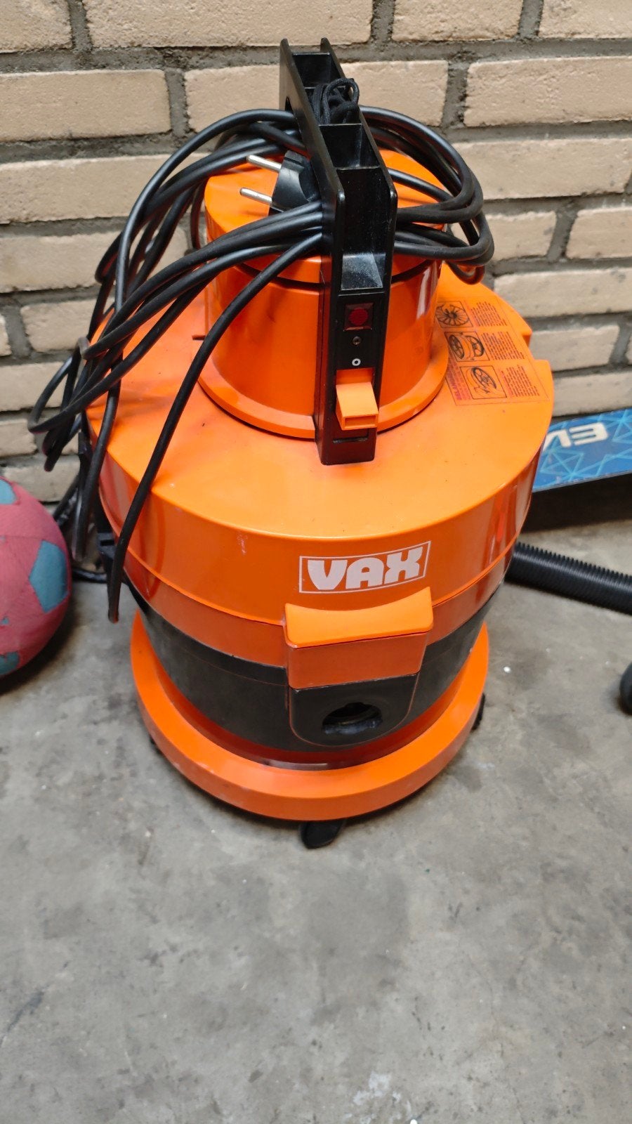 Vax stofzuiger, werkend, met natzuig onderdelen, Ophalen