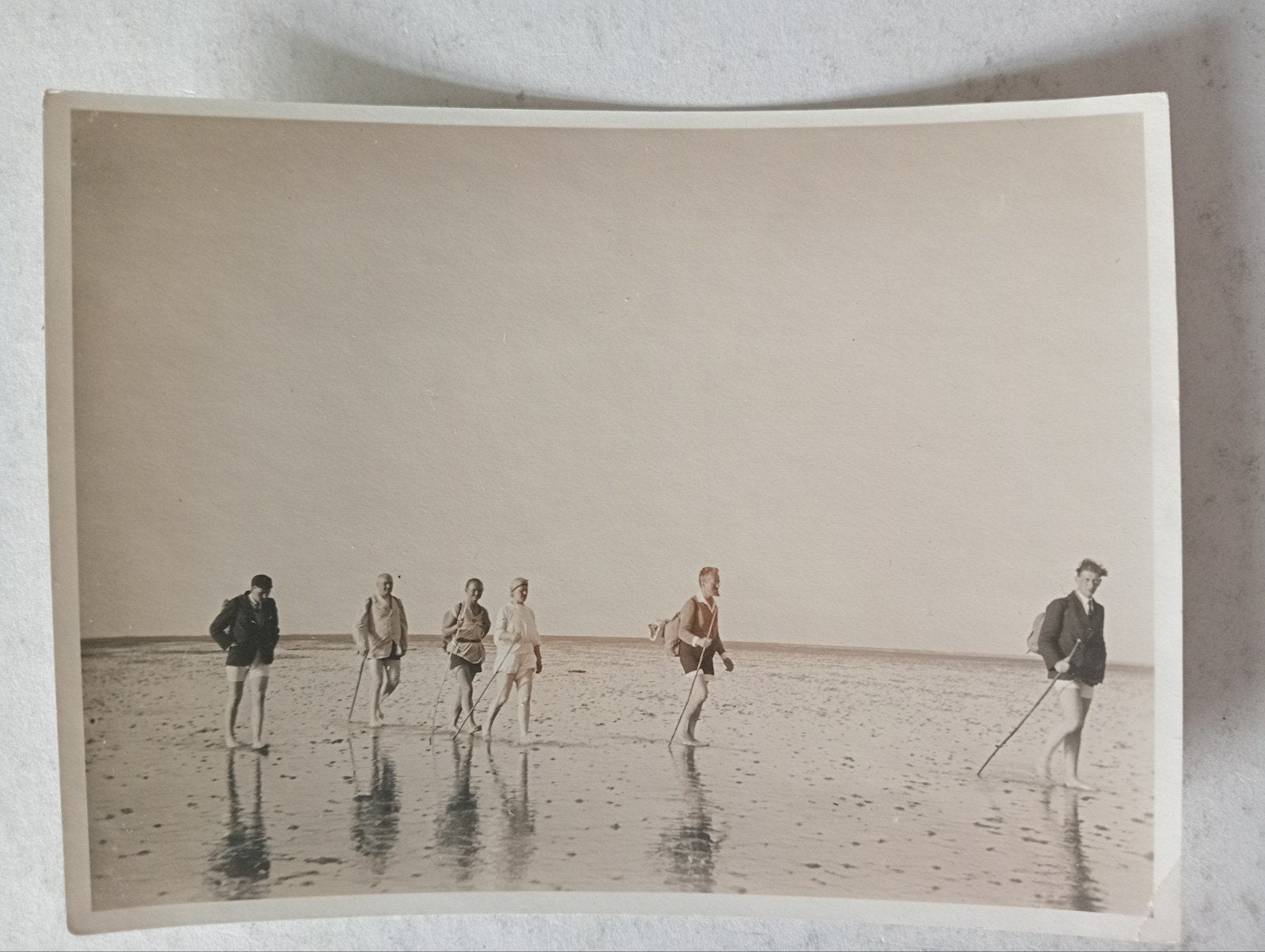 Oude foto Wadlopen jaren 50-60, Ophalen of Verzenden, 1940 tot 1960, Gebruikt