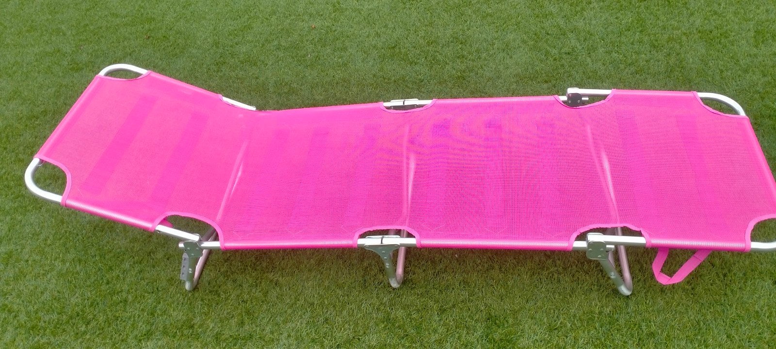 Roze opvouwbaar strandbedje/ligstoel, Ophalen, Zo goed als nieuw, Aluminium, Verstelbaar