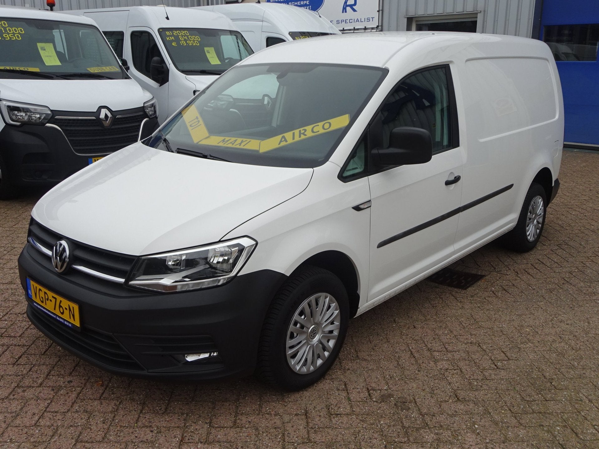 Volkswagen Caddy 2.0 TDI L2H1 VW MAXI LAADRUIMTE INRICHTING, Dealer onderhouden, Stof, Gebruikt, Euro 6
