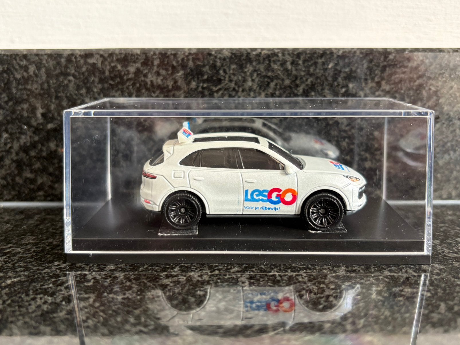 Modelauto leswagen lesauto porsche cayenne lesgo matchbox, Verzenden, Nieuw, Auto