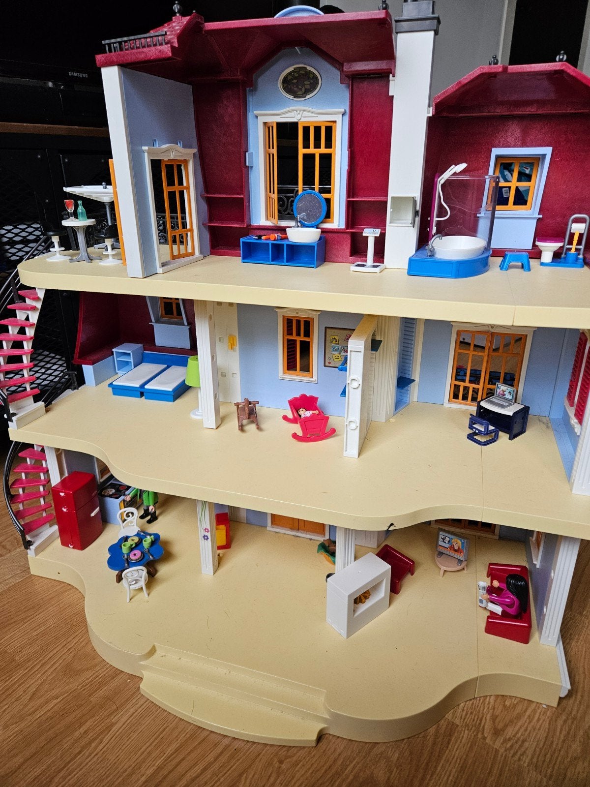 playmobil groot herenhuis met extra verdieping en inrichting, Gebouw, Complete set, Ophalen of Verzenden, Zo goed als nieuw