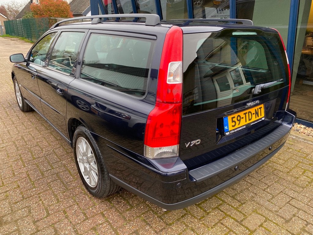 Volvo V70 2.4 Edition II Automaat & 74.000KM, Auto's, Volvo, Zwart, Blauw, 1498 kg, 2435 cc