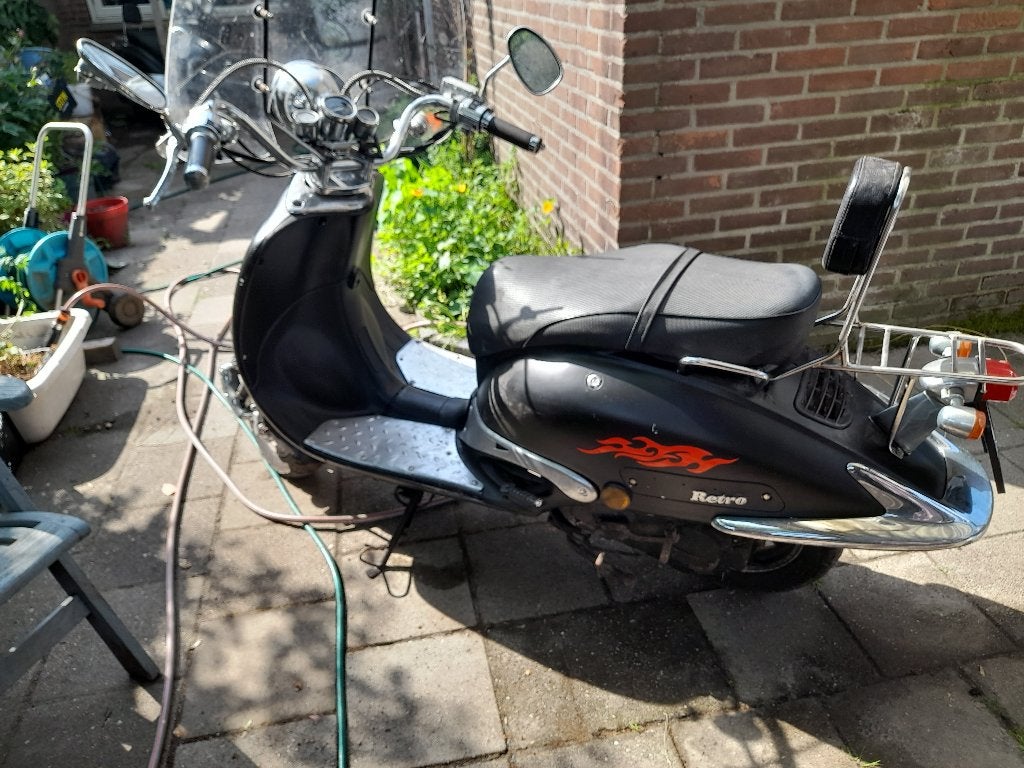 snorscooter tegen elk aannemelijk bod, Ophalen, Gebruikt, Benzine, Overige merken