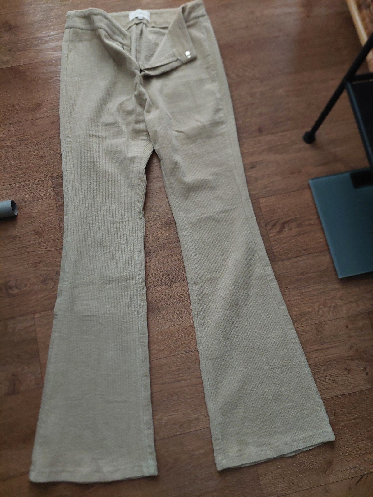 Ambika Treno ribbroek flared XL - Zo goed als nieuw, Kleding | Dames, Ophalen, Beige, Maat 46/48 (XL) of groter, Zo goed als nieuw
