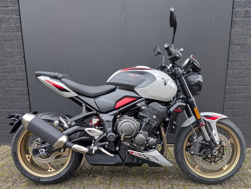 Triumph Trident 800 NEW Trident 800 (bj 2026), Triumph Motocycles, Bedrijf, Triumph.Benelux@triumph.co.uk, Meer dan 35 kW