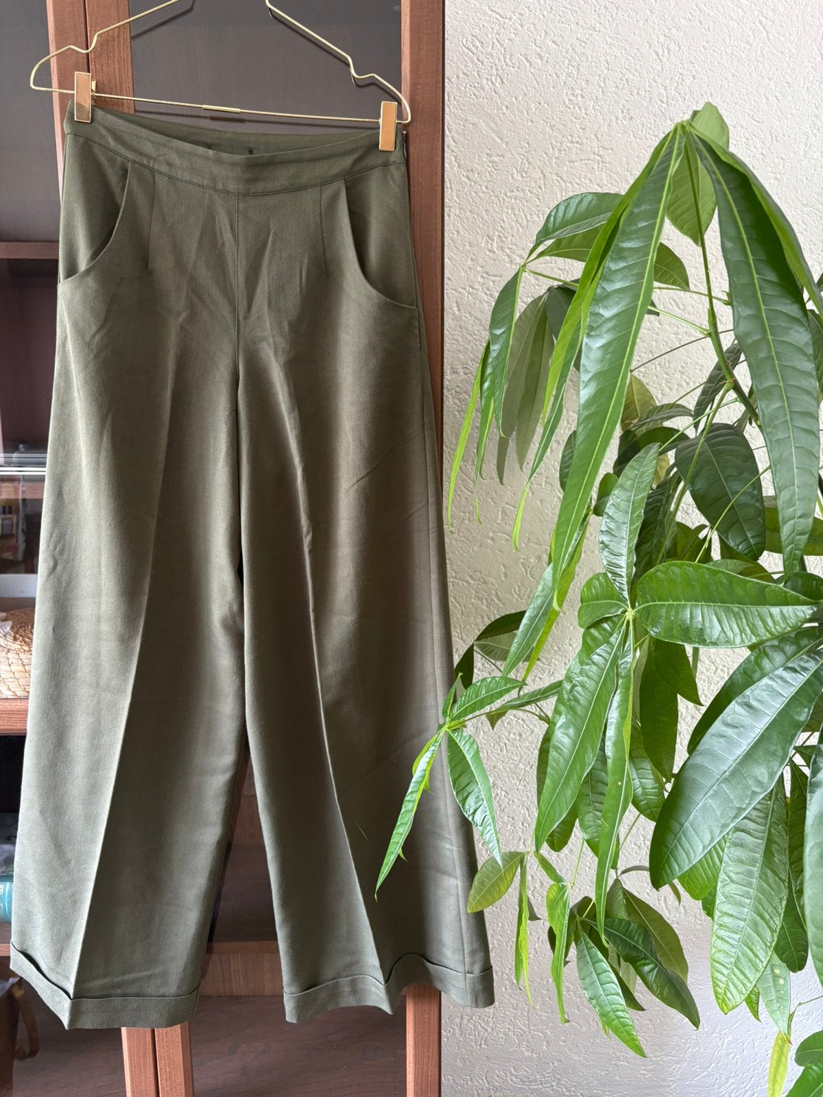 Banned retro broek khaki S, Ophalen of Verzenden, Zo goed als nieuw, Groen, Lang