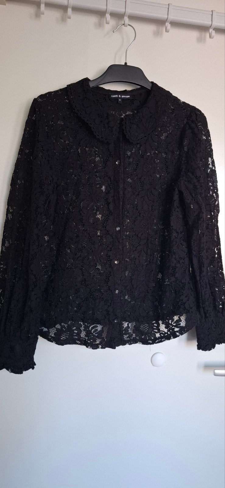 Zwarte kanten blouse met kraag, Kleding | Dames, Maat 38/40 (M), Zwart, Cable & Gauge, Ophalen of Verzenden
