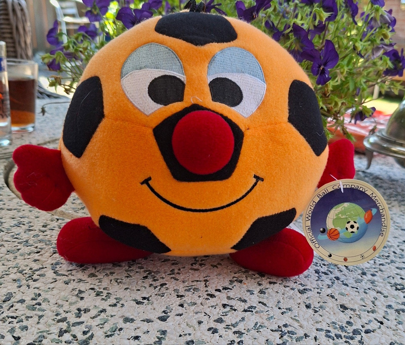 Leuke Oranje Voetbal Knuffel met Gezichtje, Ophalen of Verzenden, Zo goed als nieuw, Overige typen