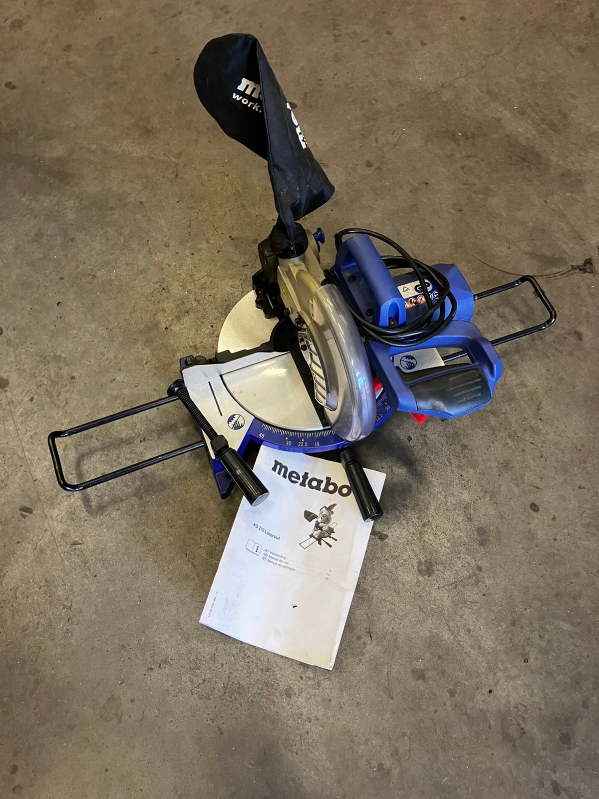 Metabo afkortzaag, Doe-het-zelf en Verbouw, Gereedschap | Zaagmachines, Ophalen of Verzenden, 1200 watt of meer, Afkortzaag, 30 tot 70 mm