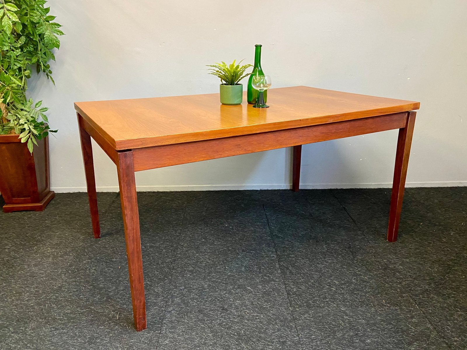 Vintage eettafel jaren 60/70 midcentury design retro table, Ophalen, Gebruikt, 100 tot 150 cm, Vintage deens design scandinavisch sixties pastoe japandi