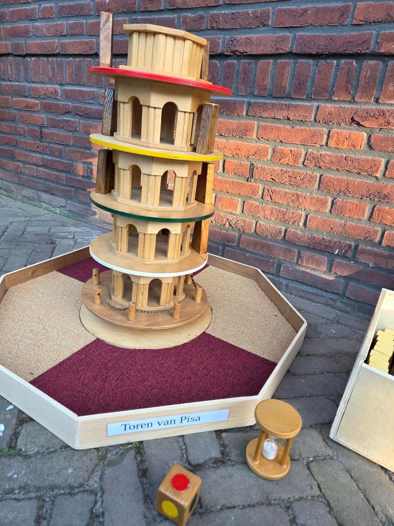Toren van Pisa Oud Hollandse spellen., Ophalen