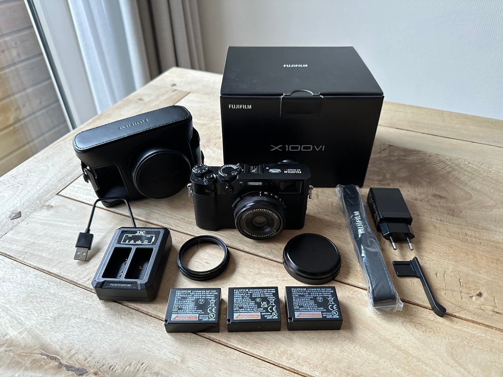 Fujifilm X100VI met veel extra's, Audio, Tv en Foto, Fotocamera's Digitaal, Ophalen, Zo goed als nieuw, Fujifilm, Compactcamera