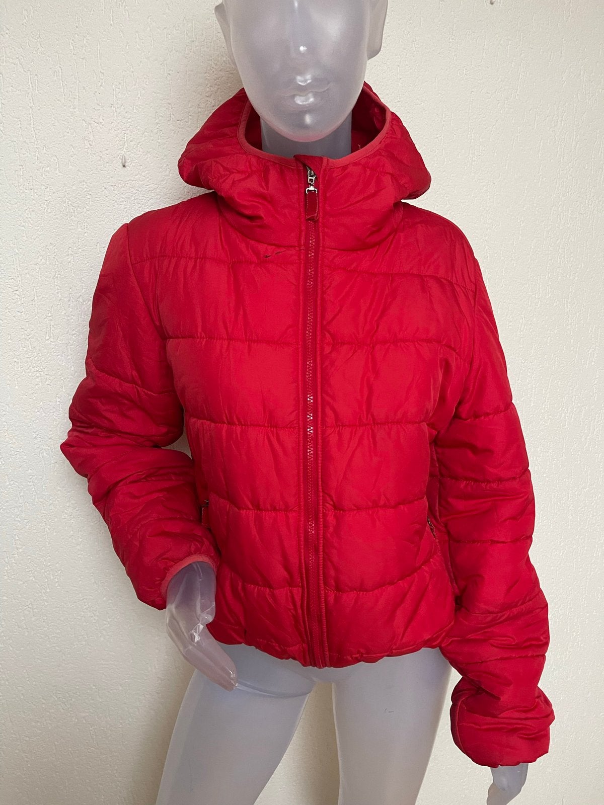 Intrend rode gewatteerde jas - EU 42/44, Kleding | Dames, Verzenden, Zo goed als nieuw, Maat 42/44 (L), Rood