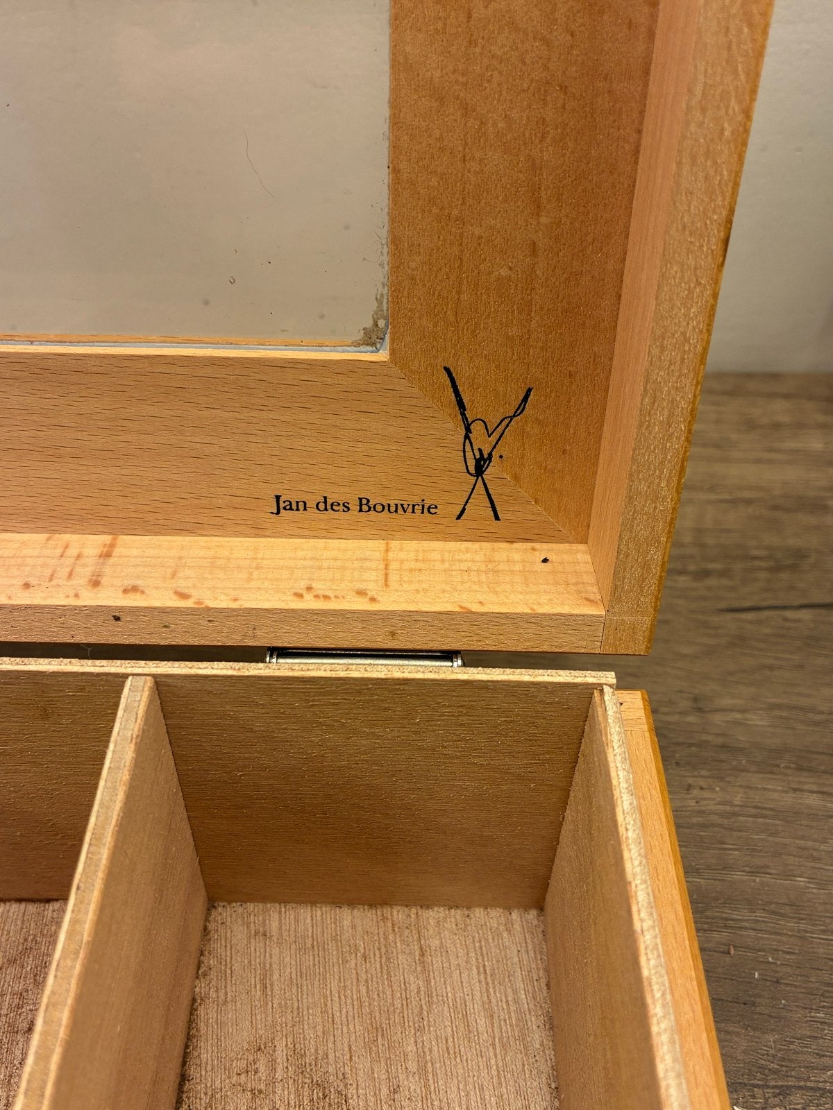 Houten theedoos met 9 vakken en glazen deksel, Ophalen, Minder dan 50 cm, Gebruikt, 5 – 50