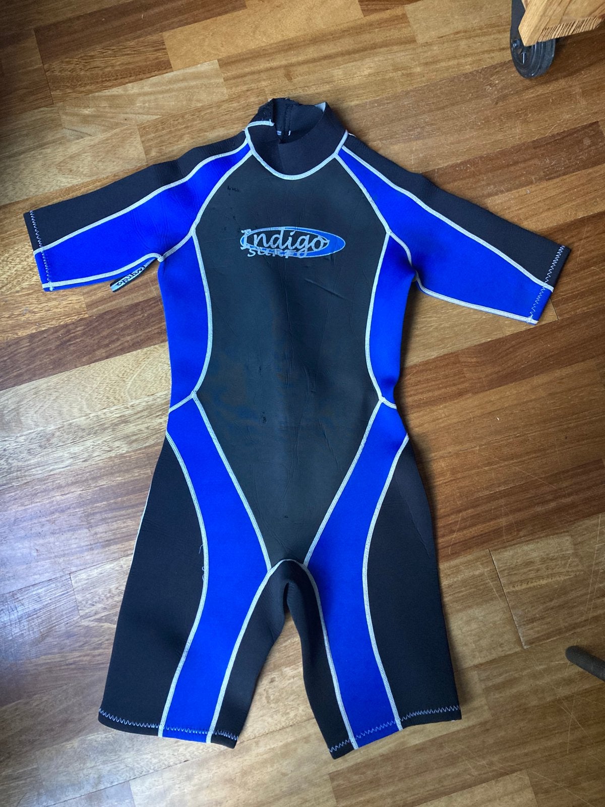 Wetsuit indigo surf. Kindermaat, Watersport en Boten, Ophalen of Verzenden, Gebruikt, Kind, Wetsuit