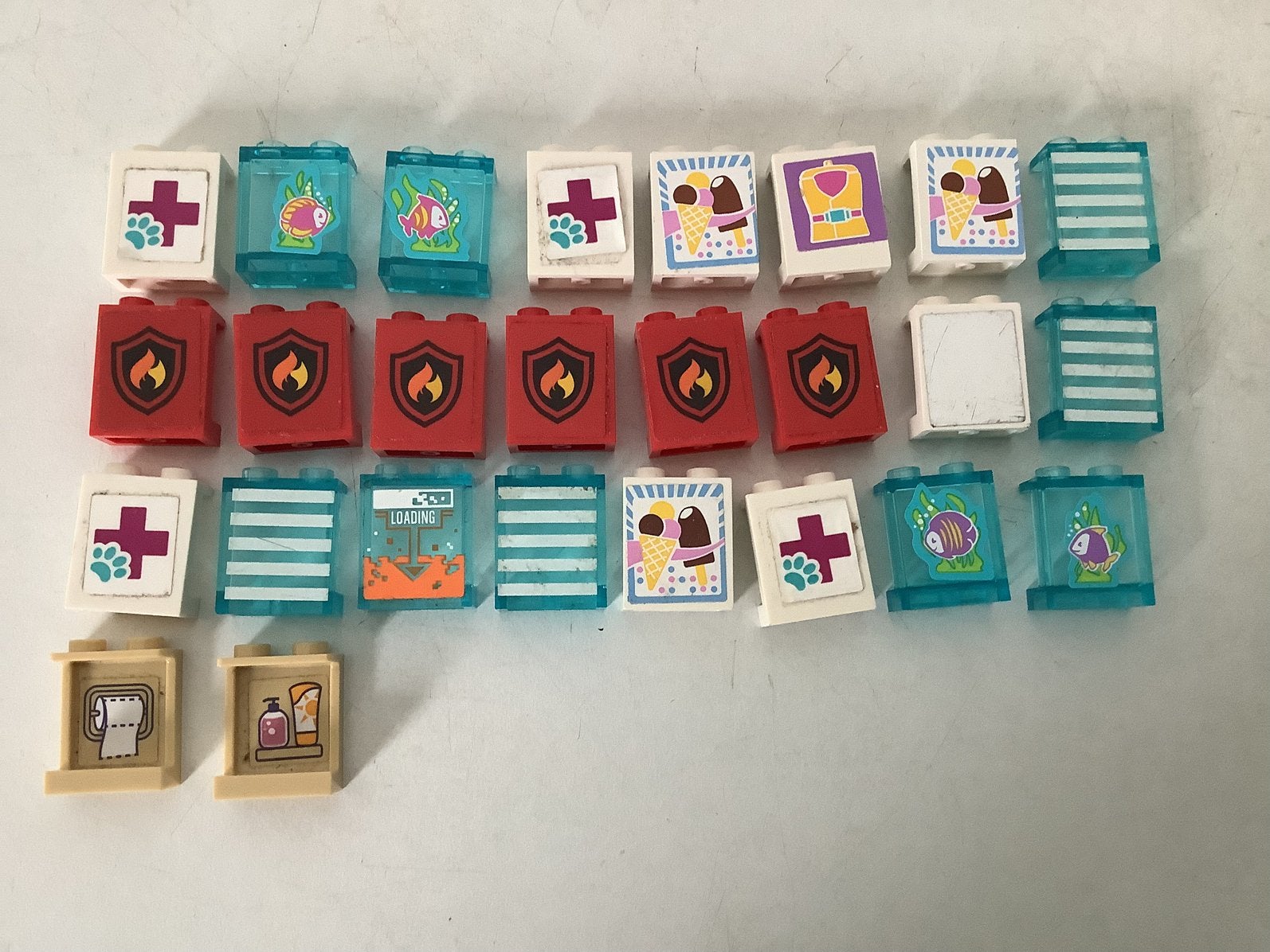 Lego paneel 1x2x2 met zijsteunen en sticker, Ophalen of Verzenden, Gebruikt, Losse stenen, Lego