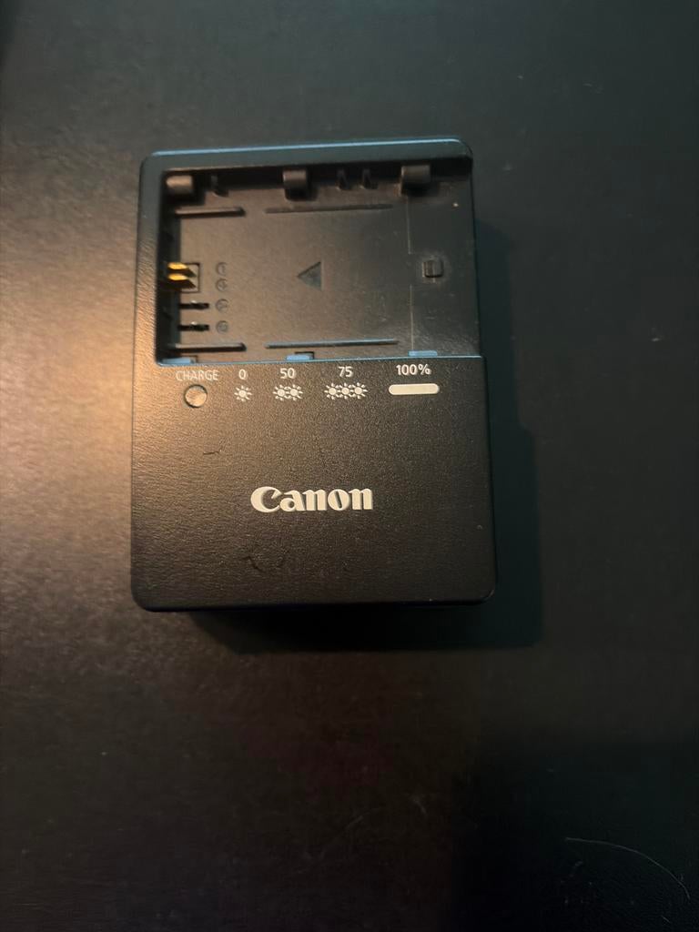 Canon LC-E6E Batterijlader voor LP-E6 accu, Audio, Tv en Foto, Fotografie | Accu's en Batterijen, Ophalen of Verzenden, Gebruikt