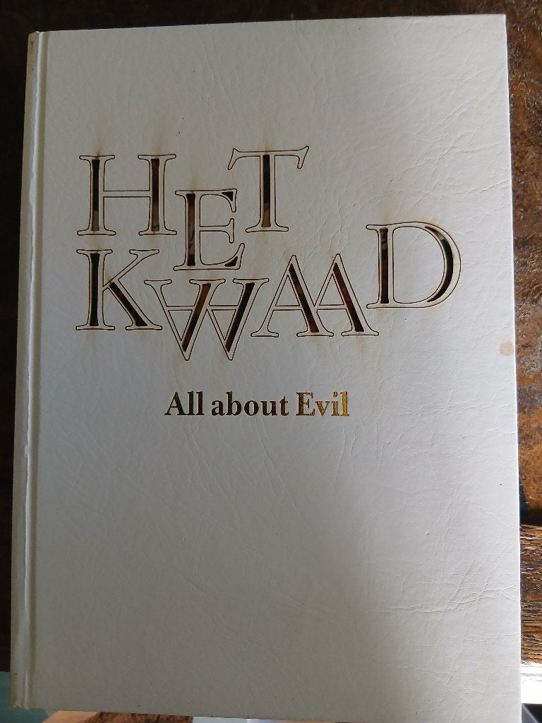 HET KWAAD, Boeken, Overige gebieden, Verzenden, Diverse auteurs, Zo goed als nieuw