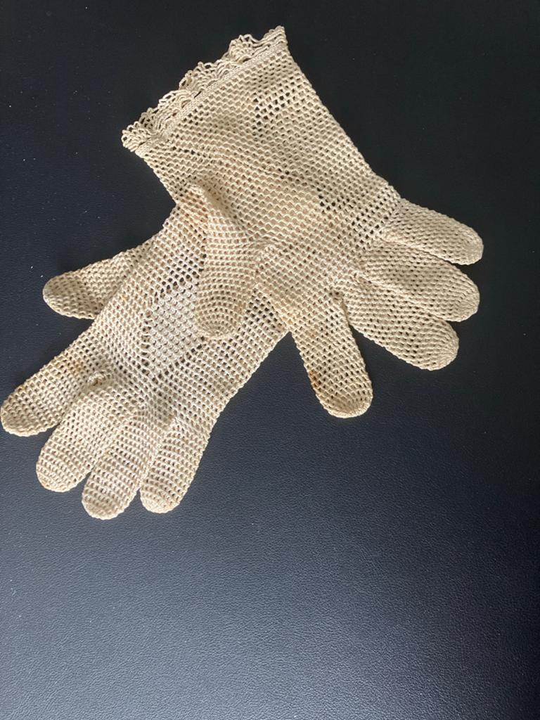 Antieke gehaakte trouwhandschoentjes, Ophalen of Verzenden, Dames
