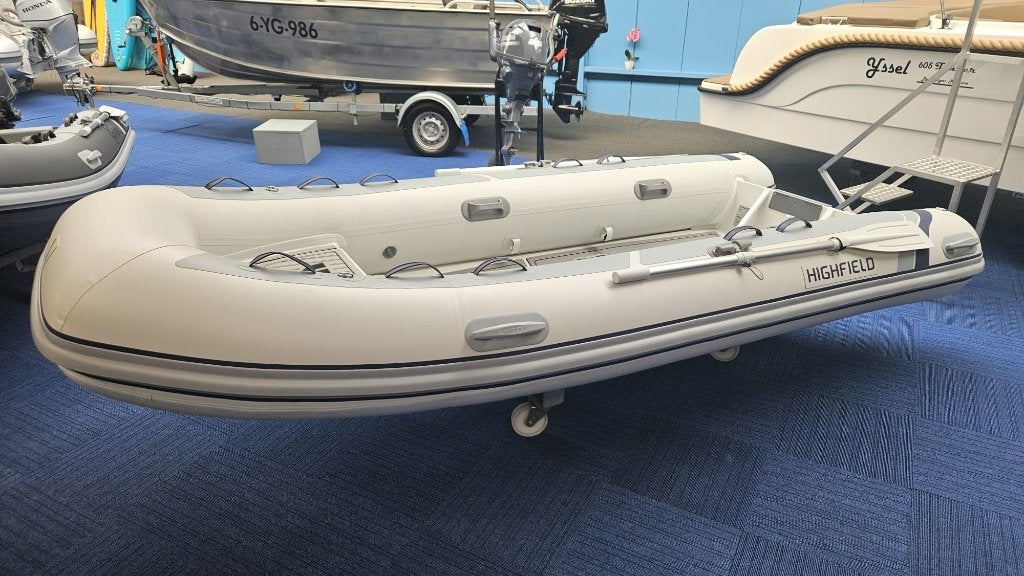 Highfield Classic 380 PVC, Overjarig Showroommodel € 3990,--, Ophalen, PVC, Highfield, Peddels